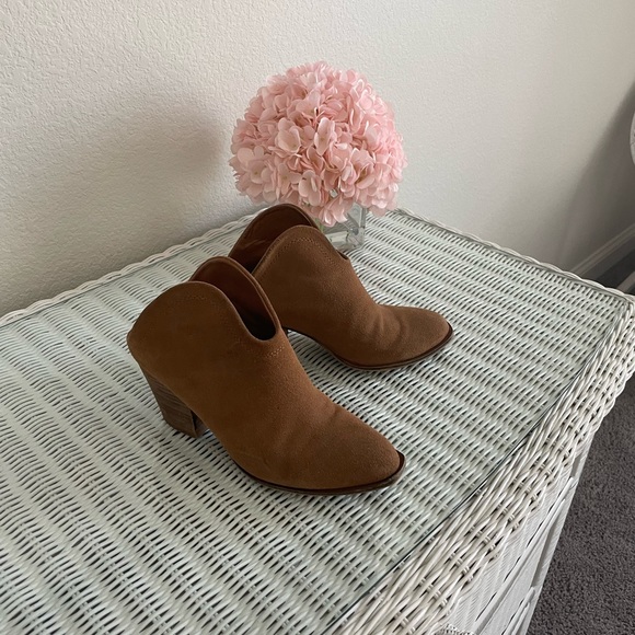 Brown suede slip in booties - Picture 4 of 5